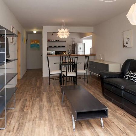 Surfboards Included In Your Stay!!! Tijuana Bagian luar foto
