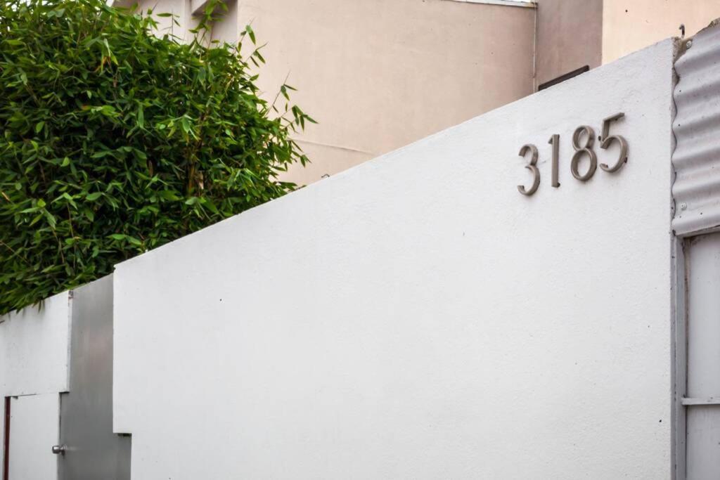 Surfboards Included In Your Stay!!! Tijuana Bagian luar foto