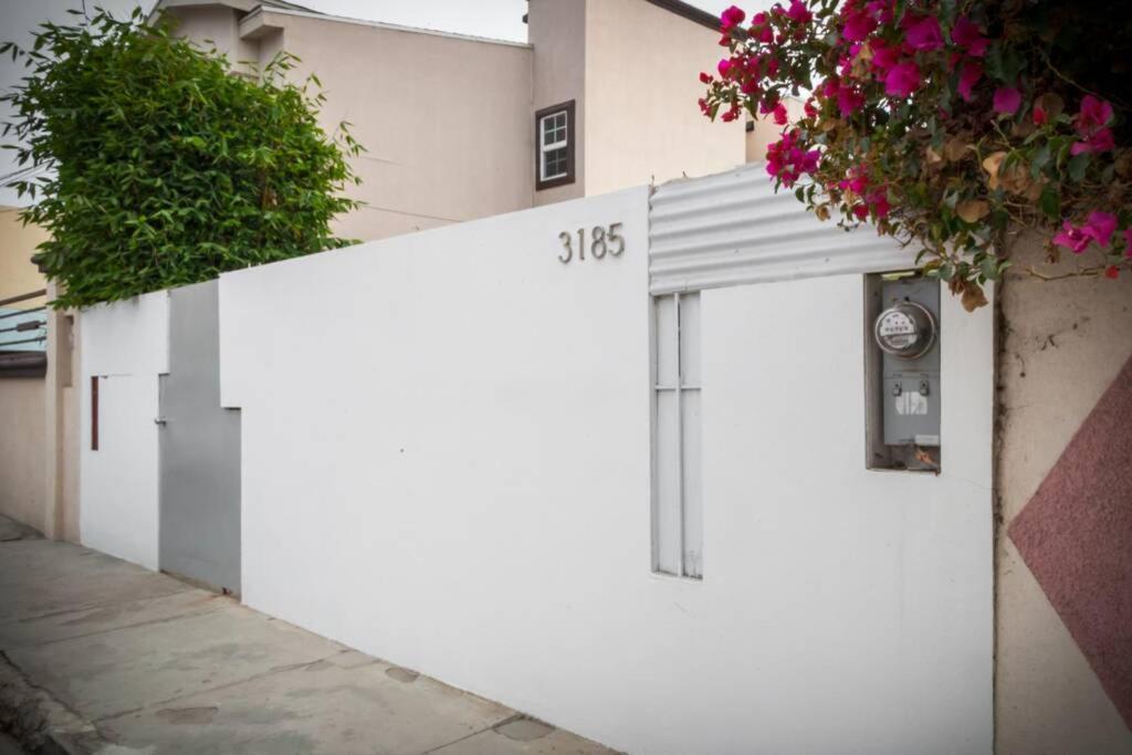Surfboards Included In Your Stay!!! Tijuana Bagian luar foto